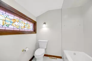 2044 Hidden Valley Dr, Crown Point, IN 46307 - Photo 18