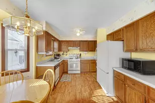 8613 Van Buren St, Merrillville, IN 46410 - Photo 6