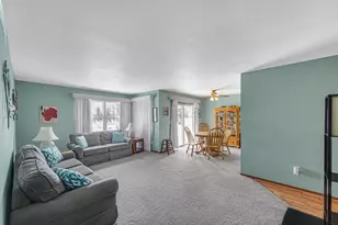 8613 Van Buren St, Merrillville, IN 46410 - Photo 4