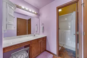 8613 Van Buren St, Merrillville, IN 46410 - Photo 10