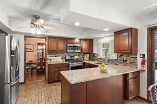 6938 Ironwood Ave, Gary, IN 46403 - Photo 8