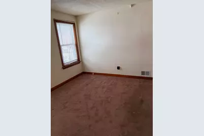 1135 Lakeview Drive, Schererville, IN 46375 - Photo 4