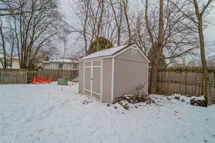 1058 W 61st Ave, Merrillville, IN 46410 - Photo 28