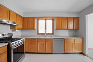 5125 Cardinal Ct, Schererville, IN 46375 - Photo 10