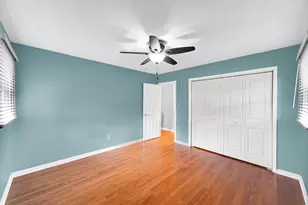 8939 Parrish Ave, Highland, IN 46322 - Photo 10