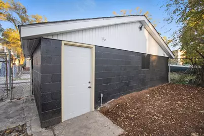 537 Harrison Street, Gary, IN 46402 - Photo 24