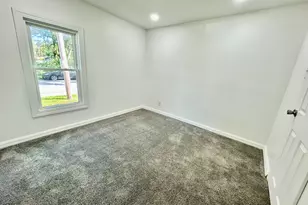 4701 Connecticut St, Gary, IN 46409 - Photo 8