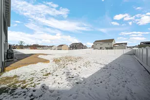 8825 Marquette St, Saint John, IN 46373 - Photo 28