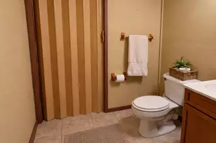 2112 E 38th Ave, Hobart, IN 46342 - Photo 10