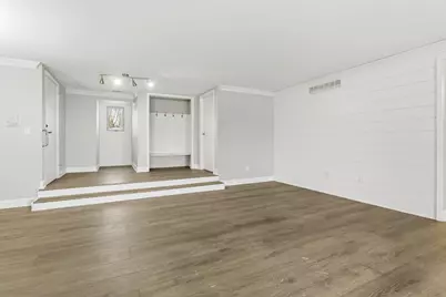 2545 E Lakeshore Drive #A71, Crown Point, IN 46307 - Photo 8