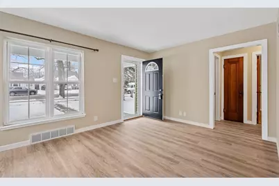 314 N Cline Avenue, Griffith, IN 46319 - Photo 4