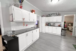 2670 Allen St, Lake Station, IN 46405 - Photo 4