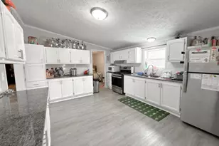 2670 Allen St, Lake Station, IN 46405 - Photo 6