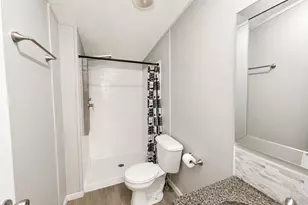 2670 Allen St, Lake Station, IN 46405 - Photo 26