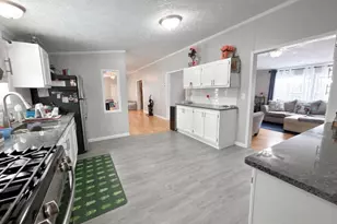 2670 Allen St, Lake Station, IN 46405 - Photo 8