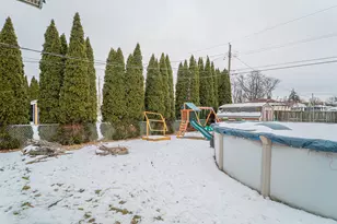 3230 Garfield Ave, Highland, IN 46322 - Photo 22