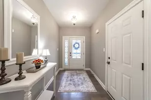 9185 W 107th Pl, Saint John, IN 46373 - Photo 2