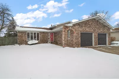 1429 W 74th Place, Merrillville, IN 46410 - Photo 2