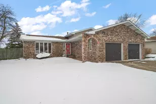 1429 W 74th Pl, Merrillville, IN 46410 - Photo 2