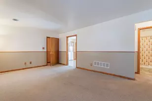 9441 S State Line Rd, Dyer, IN 46311 - Photo 16