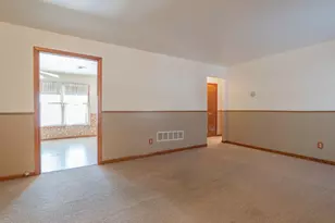 9441 S State Line Rd, Dyer, IN 46311 - Photo 16