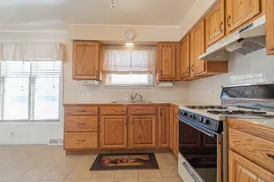 9441 S State Line Rd, Dyer, IN 46311 - Photo 8