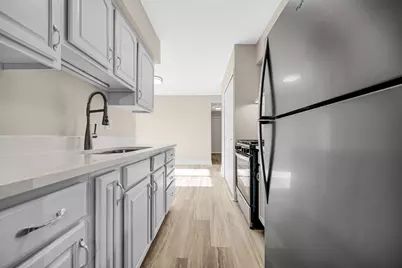 1409 E North Street, Hobart, IN 46342 - Photo 8