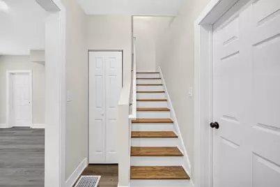 806 Lawrence Street, La Porte, IN 46350 - Photo 10