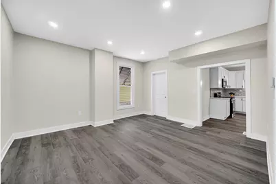 806 Lawrence Street, La Porte, IN 46350 - Photo 12