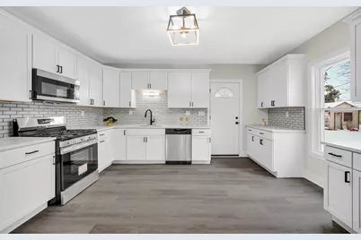 806 Lawrence Street, La Porte, IN 46350 - Photo 6