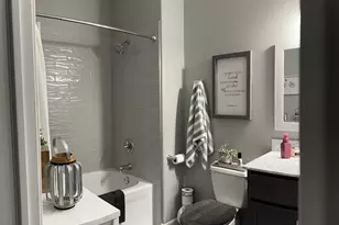 9090 Norris Dr, Hobart, IN 46342 - Photo 16