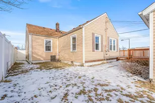 2736 Norman St, Highland, IN 46322 - Photo 16