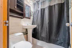 2736 Norman St, Highland, IN 46322 - Photo 12