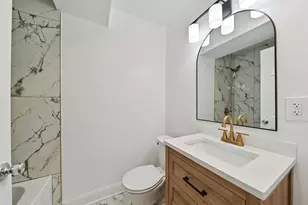 984 Stevenson St, Gary, IN 46406 - Photo 8