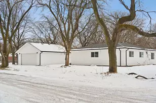 984 Stevenson St, Gary, IN 46406 - Photo 1