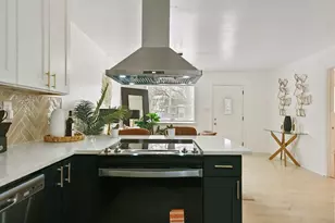 984 Stevenson St, Gary, IN 46406 - Photo 8