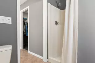 3302 Kestrel St, Valparaiso, IN 46383 - Photo 26