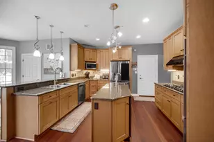 272 Bruntsfield Ct, Valparaiso, IN 46385 - Photo 12