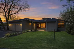 22 Skyline Dr, Portage, IN 46368 - Photo 2