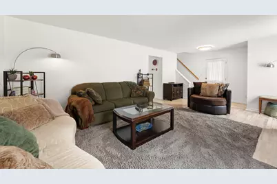 1819 Burgundy Street, Schererville, IN 46375 - Photo 4