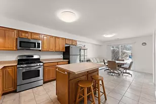 1819 Burgundy St, Schererville, IN 46375 - Photo 12