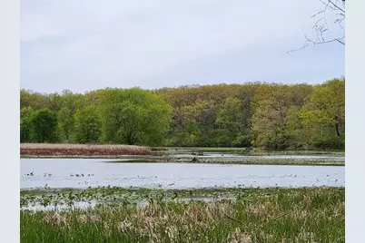 1130 Lakeview Drive, Hobart, IN 46342 - Photo 2