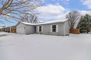 202 S Jefferson St, Hamlet, IN 46532 - Photo 1