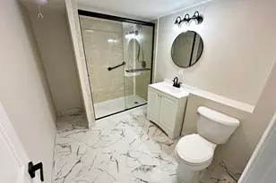 8440 Van Buren Ct, Munster, IN 46321 - Photo 34