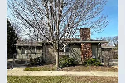 8440 Van Buren Court, Munster, IN 46321 - Photo 4