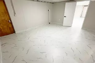 8440 Van Buren Ct, Munster, IN 46321 - Photo 38