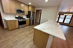 8440 Van Buren Ct, Munster, IN 46321 - Photo 14