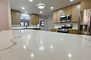 8440 Van Buren Ct, Munster, IN 46321 - Photo 12