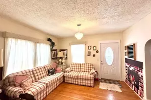 551 E Mound St, Knox, IN 46534 - Photo 2