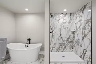 8201 Castle Dr, Munster, IN 46321 - Photo 32